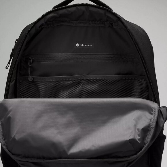 Black Lululemon Double Zip Backpack 22L - No tags - Picture 3 of 5